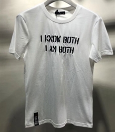 市场上装-T恤-时尚T恤