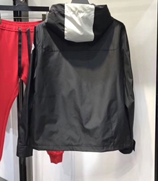 市场上装-夹克-时尚夹克