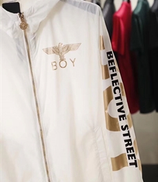 市场上装-夹克-时尚夹克