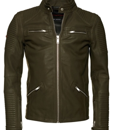 市场上装-皮衣-靓仔皮衣