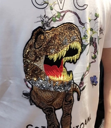 市场上装-T恤-靓仔T恤