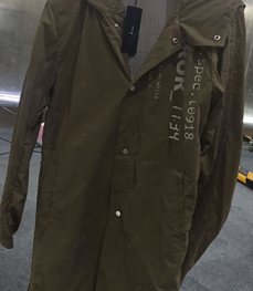 市场上装-中长外套-杭州中国原创男装展_休闲中长外套【实拍】