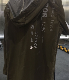 市场上装-中长外套-杭州中国原创男装展_休闲中长外套【实拍】