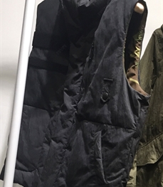 市场上装-马夹-杭州中国原创男装展_靓仔马夹【实拍】