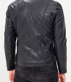 市场上装-皮衣-靓仔皮衣