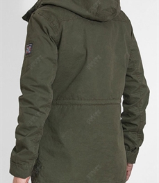 市场上装-大衣-商务中长外套