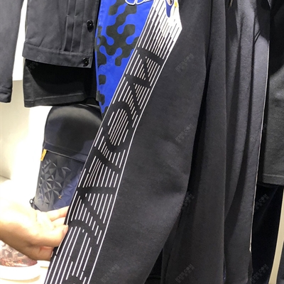 运动品牌-外套-【实拍】运动单衣