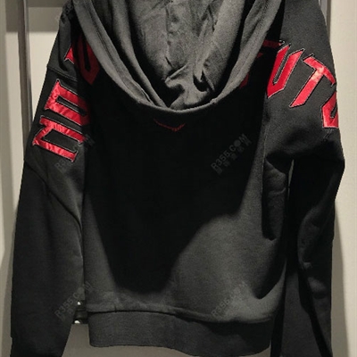 市场上装-卫衣-靓仔卫衣