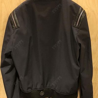 市场上装-夹克-时尚夹克