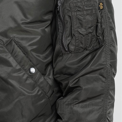 市场上装-棉衣/羽绒服-商务棉衣