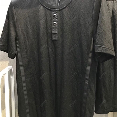 市场上装-T恤-靓仔T恤