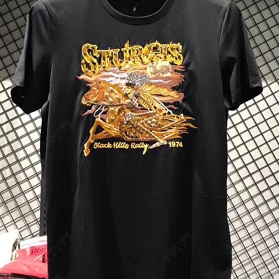 市场上装-T恤-时尚T恤