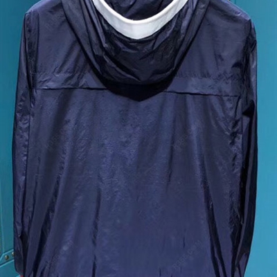 市场上装-夹克-时尚夹克