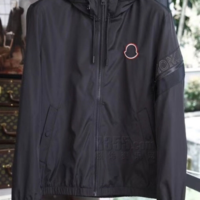 市场上装-夹克-时尚夹克