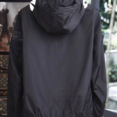 市场上装-夹克-时尚夹克