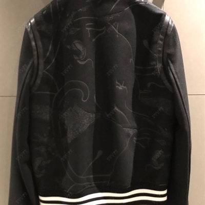 市场上装-夹克-时尚夹克