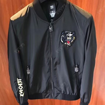 市场上装-夹克-时尚夹克