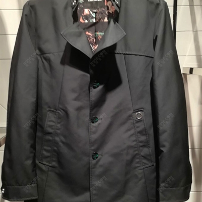 市场上装-大衣-商务风衣