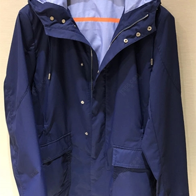 市场上装-大衣-商务中长