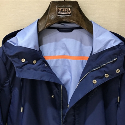 市场上装-大衣-商务中长