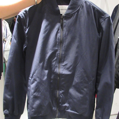 市场上装-夹克-商务夹克