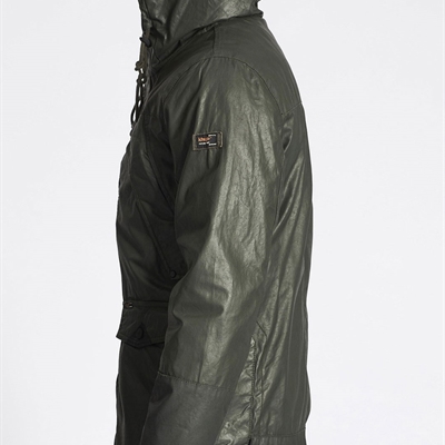 市场上装-皮衣-靓仔皮衣