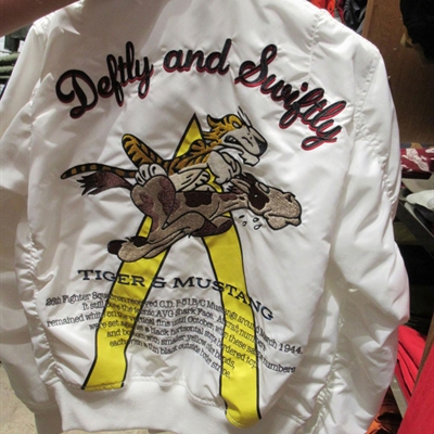 市场上装-夹克-休闲夹克【实拍】