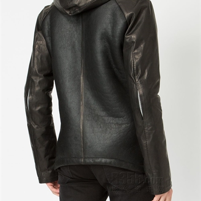 市场上装-皮衣-靓仔皮草