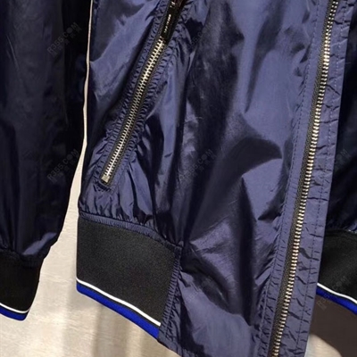 市场上装-夹克-商务夹克