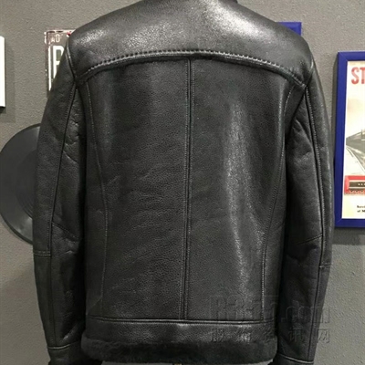 市场上装-尼克服-商务尼克服