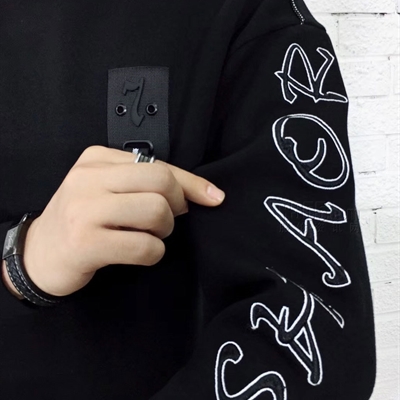 市场上装-毛衫-靓仔毛衫