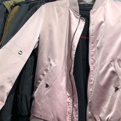 市场上装-夹克-休闲夹克【实拍】