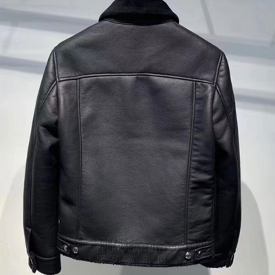 市场上装-皮衣-靓仔皮衣