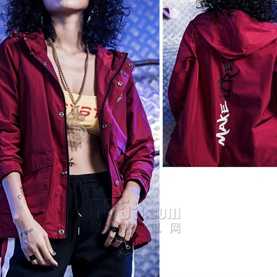 运动品牌-外套-女运动单衣
