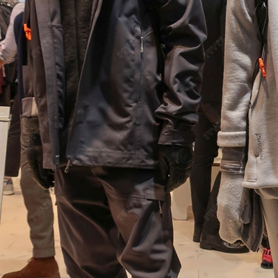 户外品牌-滑雪服-【展会】男户外滑雪服套装