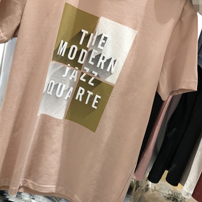 市场上装-T恤-靓仔T恤【实拍】