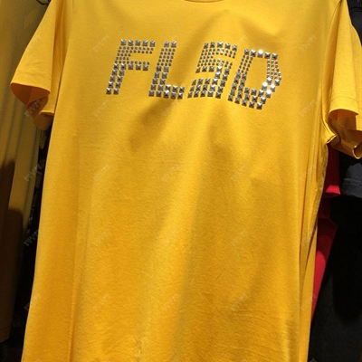 市场上装-T恤-靓仔T恤【实拍】