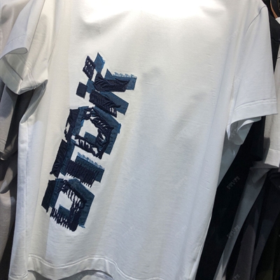 市场上装-T恤-靓仔T恤【实拍】