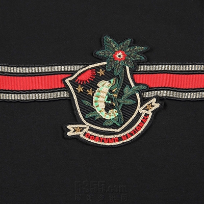 商场品牌-短袖-T恤