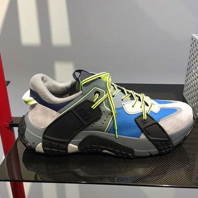2020春夏_VALENTINO_画册_欧洲大牌资料