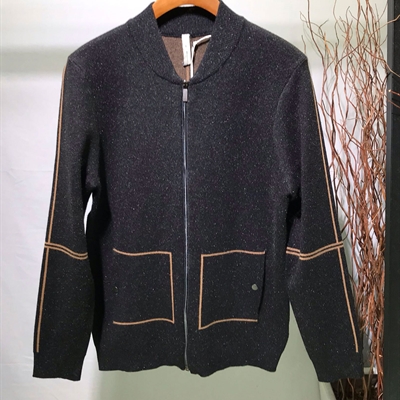 市场上装-毛衫-靓仔毛衫【实拍】