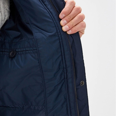 市场上装-棉衣/羽绒服-外单商务棉服