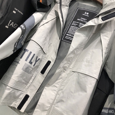 市场上装-中长外套-靓仔中长外套【实拍】