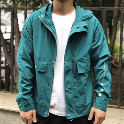 市场上装-夹克-休闲夹克