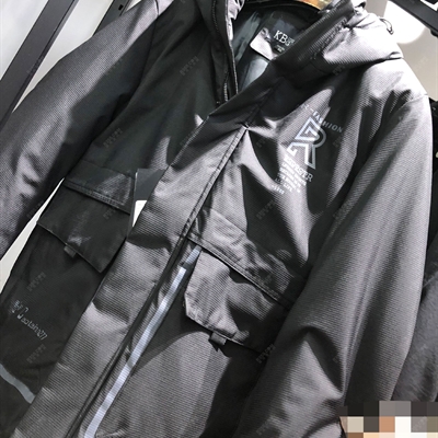 市场上装-大衣-时尚商务大衣【实拍】