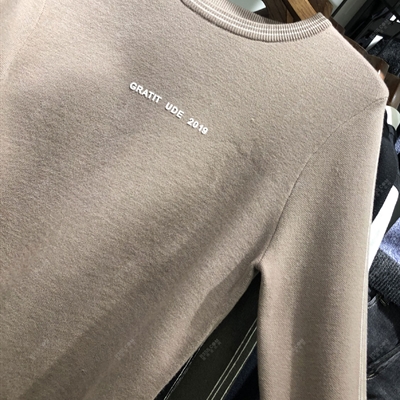 市场上装-毛衫-靓仔毛衫【实拍】