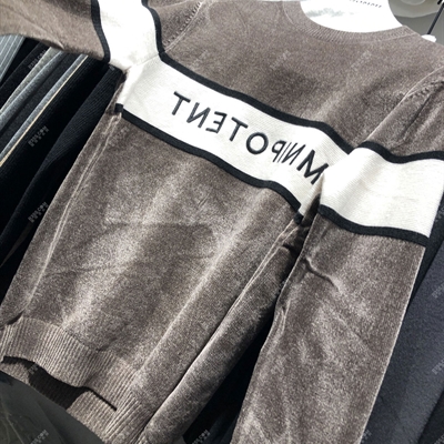 市场上装-毛衫-时尚商务毛衫【实拍】