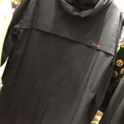 市场上装-大衣-时尚商务大衣【实拍】