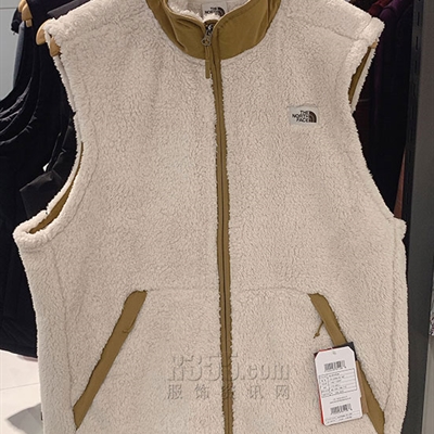 户外品牌-户外外套-女户外外套（实拍）