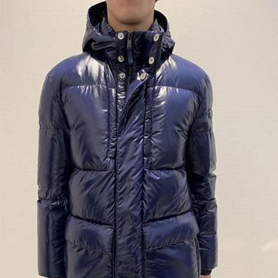 2020秋冬_PRADA_羽绒_欧洲大牌资料